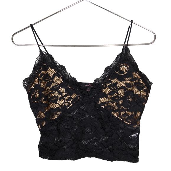 Love Tree Crop Top Lace Top Size Small Black with Nude Lining - Picture 3 of 6